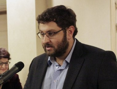 Κ.Ζαχαριάδης: «Ηγέτης» της αριστεράς και της προόδου ο ΣΥΡΙΖΑ - Να διαλέξει στρατόπεδο η Φ.Γεννηματά